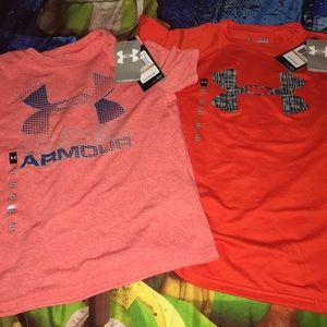 2 Under Armour Shirts Boys Youth